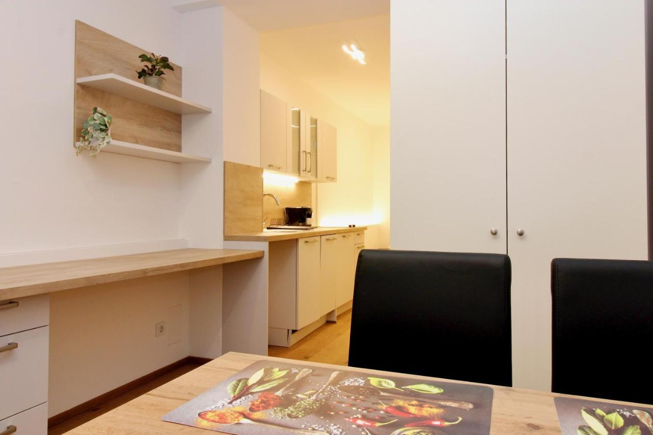 Central Studio Work And Travel Wien Eksteriør billede